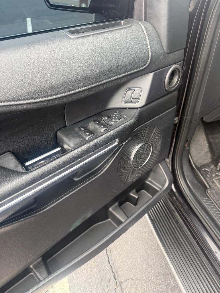 2019 Ford Expedition XLT - Photo 8